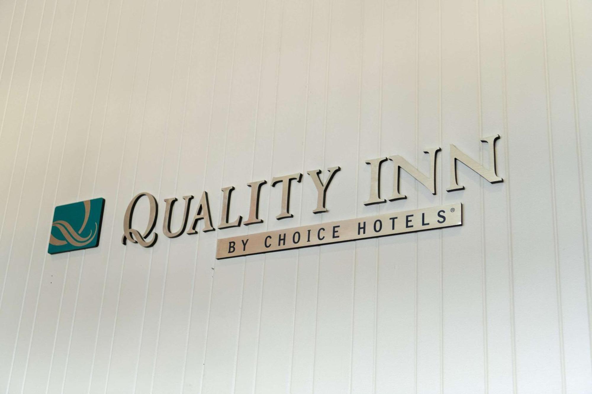 Quality Inn & Conference Center Somerset Exterior photo