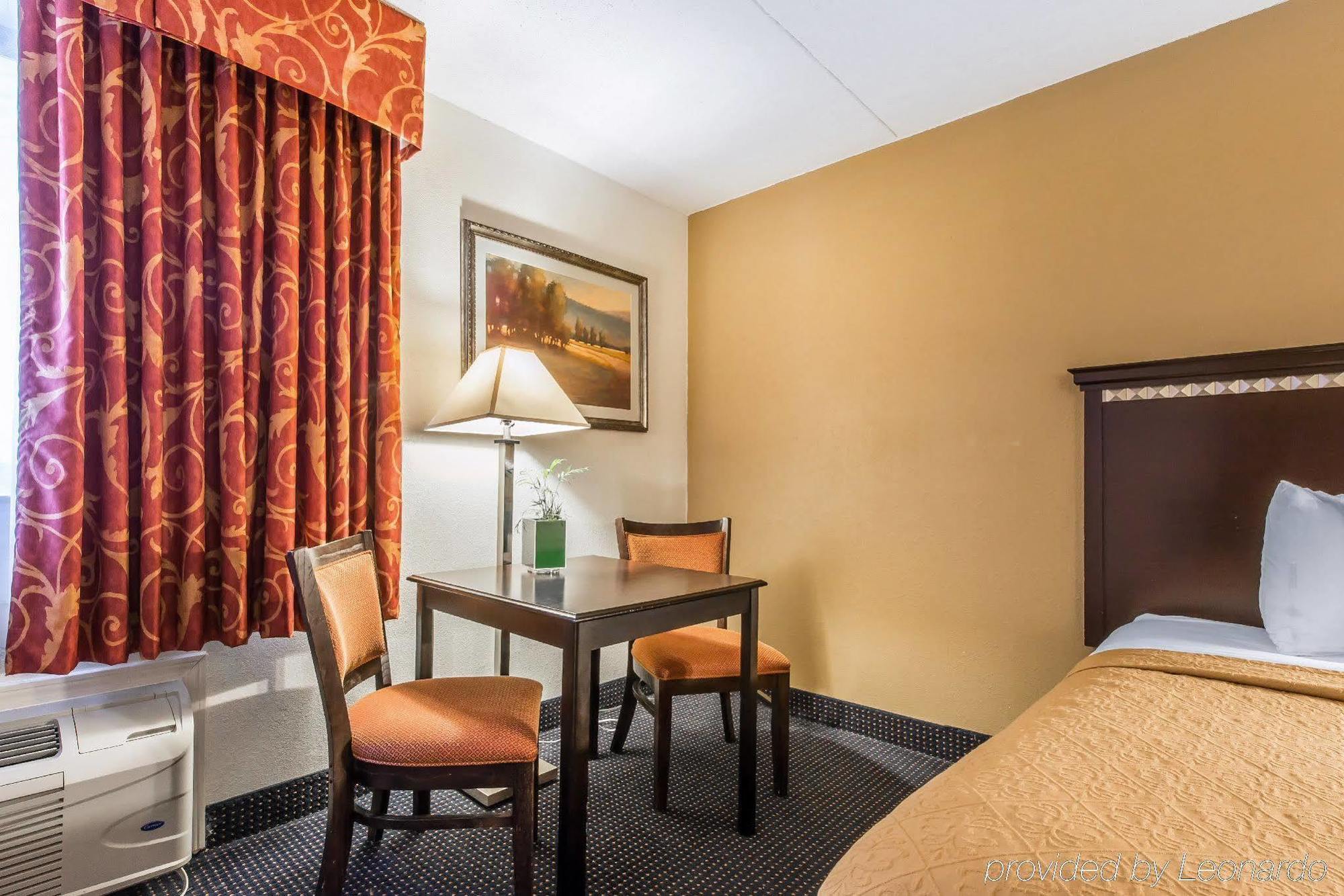 Quality Inn & Conference Center Somerset Exterior photo