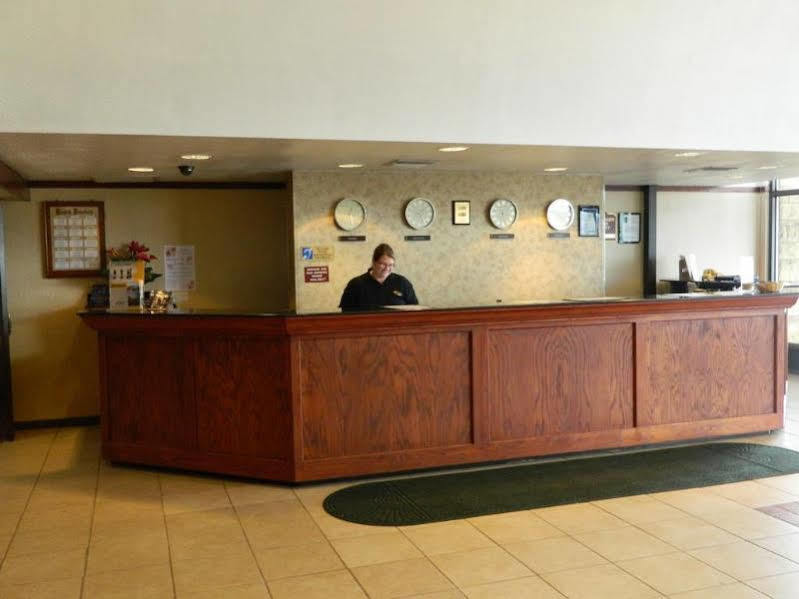 Quality Inn & Conference Center Somerset Exterior photo
