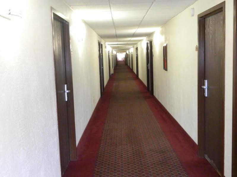 Quality Inn & Conference Center Somerset Exterior photo